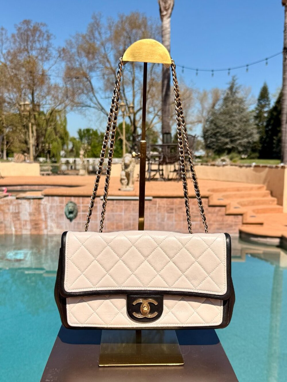 Chanel Single Flap Shoulder/Crossbody Bag